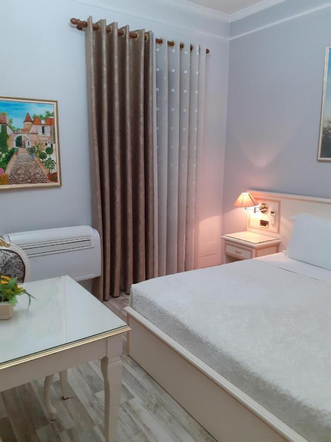 Hotel Guri Elbasan Exteriör bild