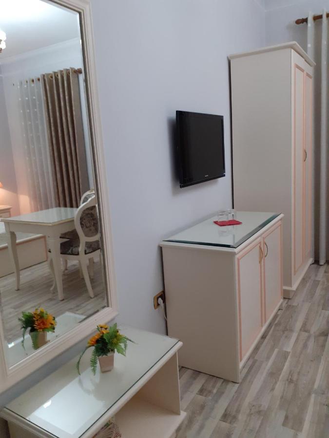 Hotel Guri Elbasan Exteriör bild