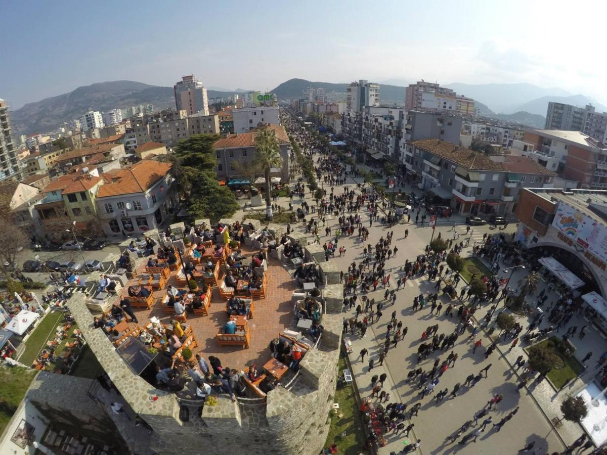 Hotel Guri Elbasan Exteriör bild