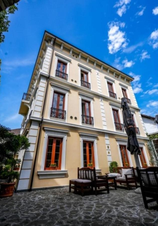 Hotel Guri Elbasan Exteriör bild